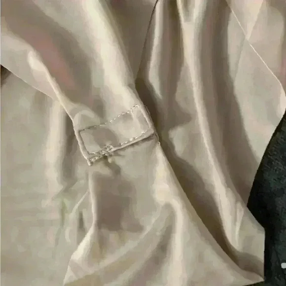 Two tone pink and red satin bodysuit - Picture 7 of 8